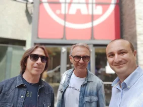 8990_a1755b7227d34dbb7ac95dd07a2d4c6a8fc2e04c