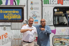 8990_9f29b0f48a916579cc6ce836fad14ae50768b5cd