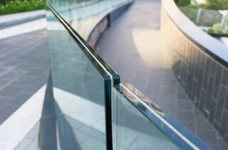 Parapetto Balcone in Vetro Extra Chiaro Stratificato Temperato-Gama Milano