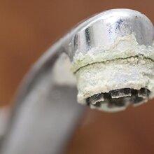 Acqua con tanto calcare