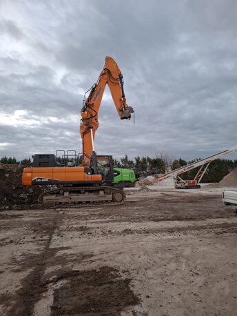 20251118_165200.jpeg 20251118_165200.jpeg