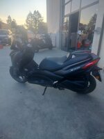 yamaha-xmax-300