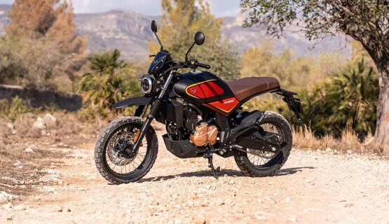 wottan-st-s-300-maxiscooter-economico-marca-española-(3).jpeg wottan-st-s-300-maxiscooter-economico-marca-española-(3).jpeg