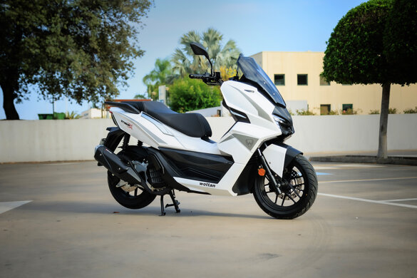 wottan-storm-x-125-scooter-urbano-compacto---wottan-motor-(14).jpeg