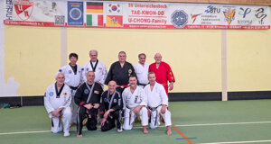 foto di gruppo maestri.jpeg foto di gruppo maestri.jpeg