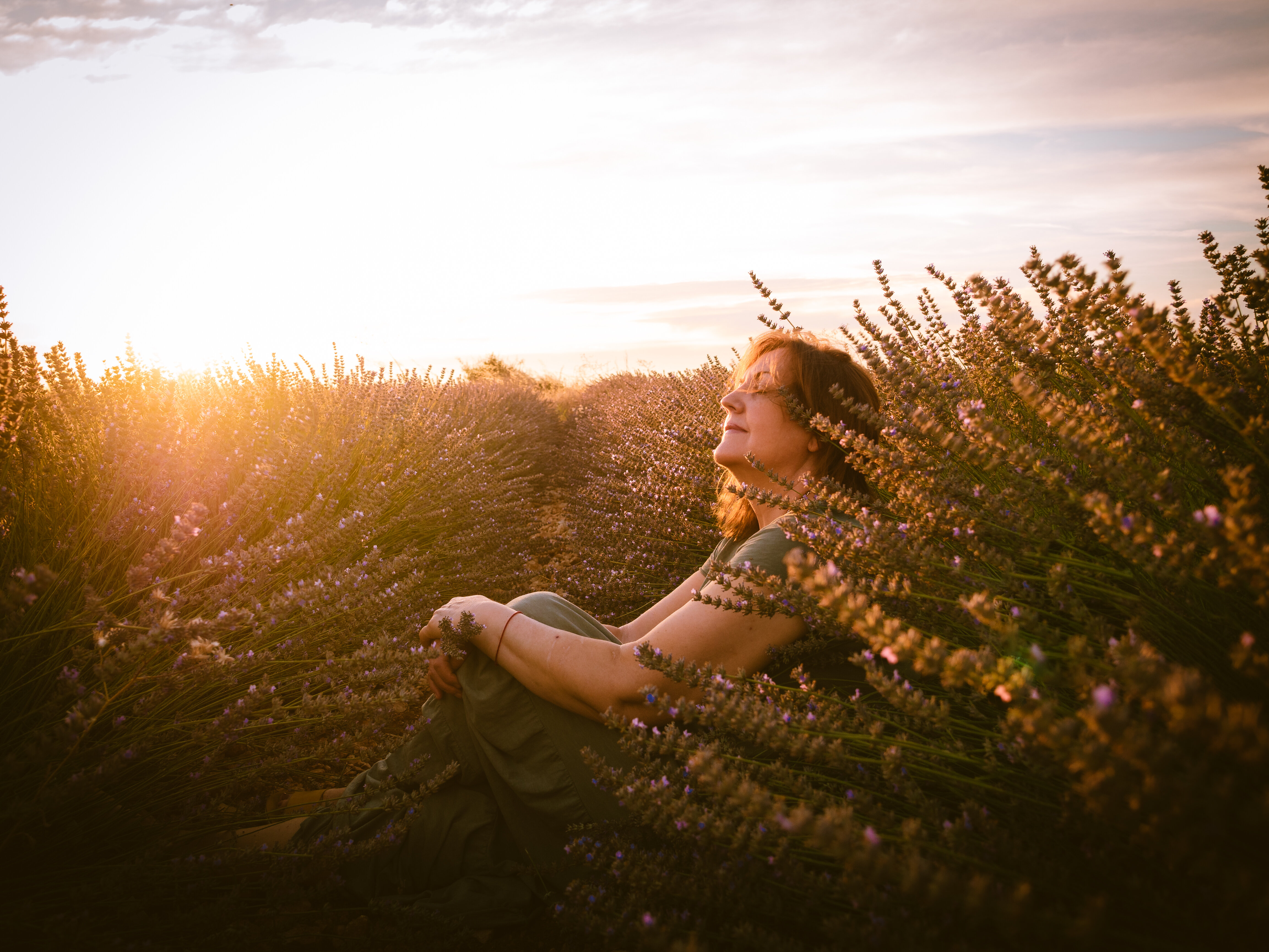 La serotonina non nasce nel cervello. Nasce nel tuo intestino &mdash; e la colazione c'entra.