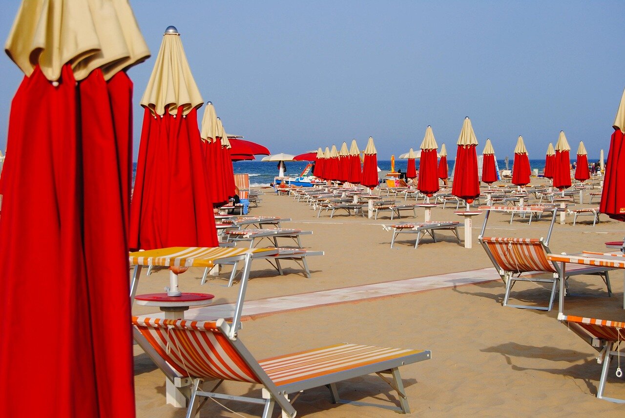 Ferragosto da record per il turismo italiano: 14 milioni di presenze, ma i prezzi alle stelle