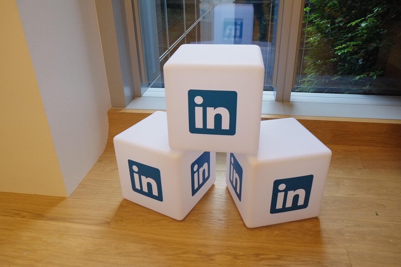 come aggiornare profilo linkedin