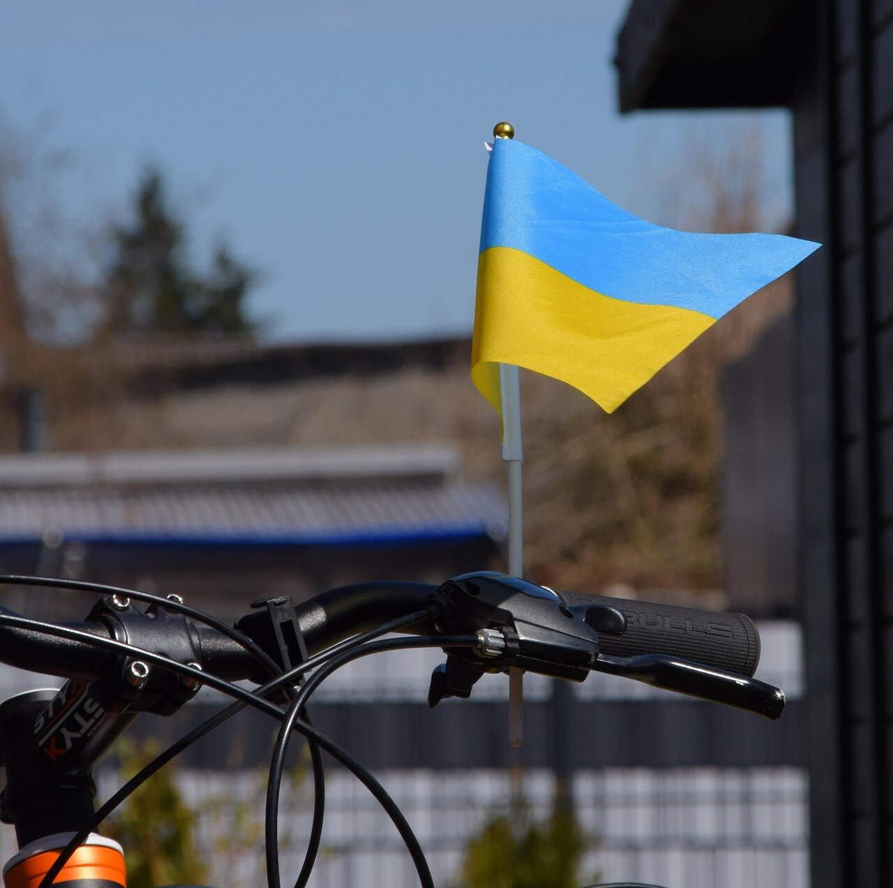 Zelensky incalza gli alleati: “Servono garanzie di sicurezza subito”